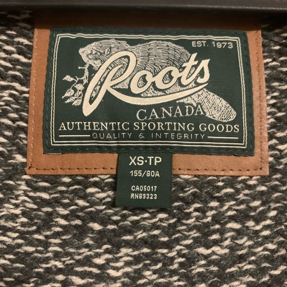 Women’s 100% lambs wool cabin cardigan size xs - Picture 2 of 4